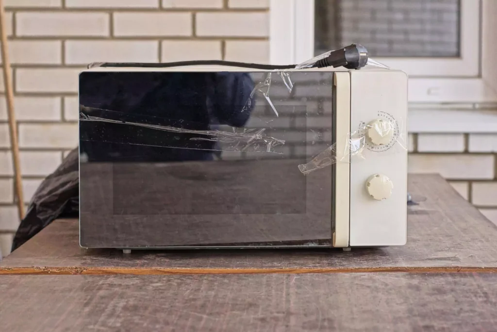 Where Can I Dispose of an Old Microwave Oven